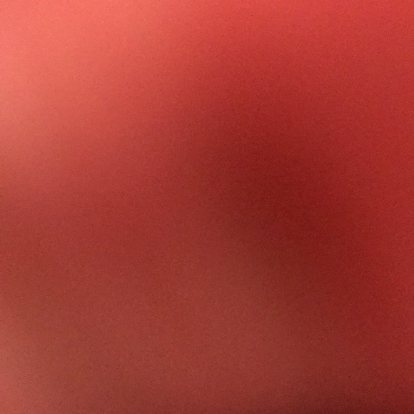 Meet your Posher, Tia - Picture 1 of 1